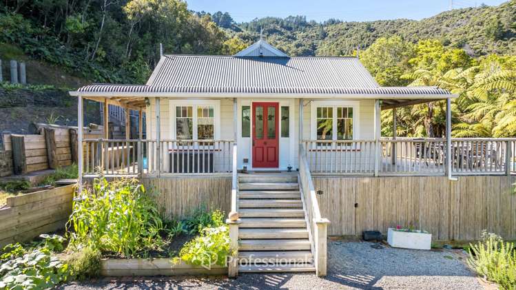 6/99 Horoeka Street Stokes Valley_0