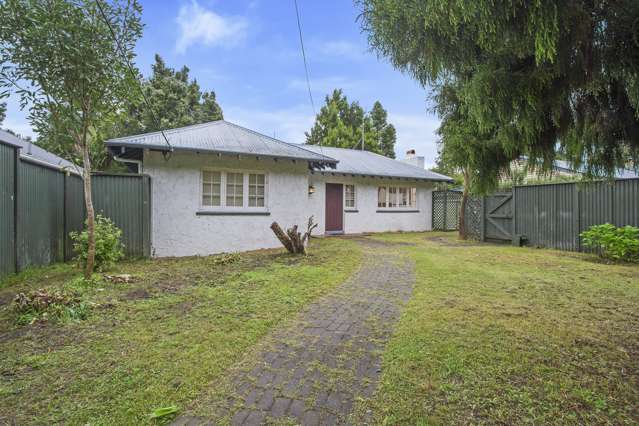 48 Huia Road Titirangi_1