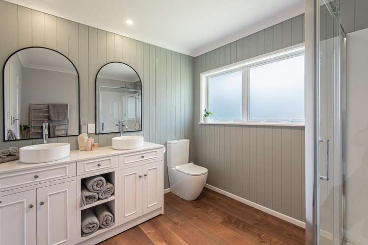 44 Memorial Drive Parahaki_11