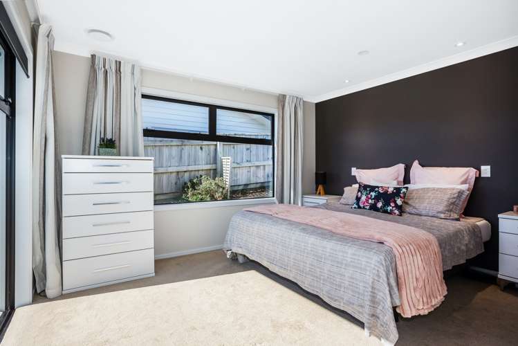 1 Grace Cove Aotea_12