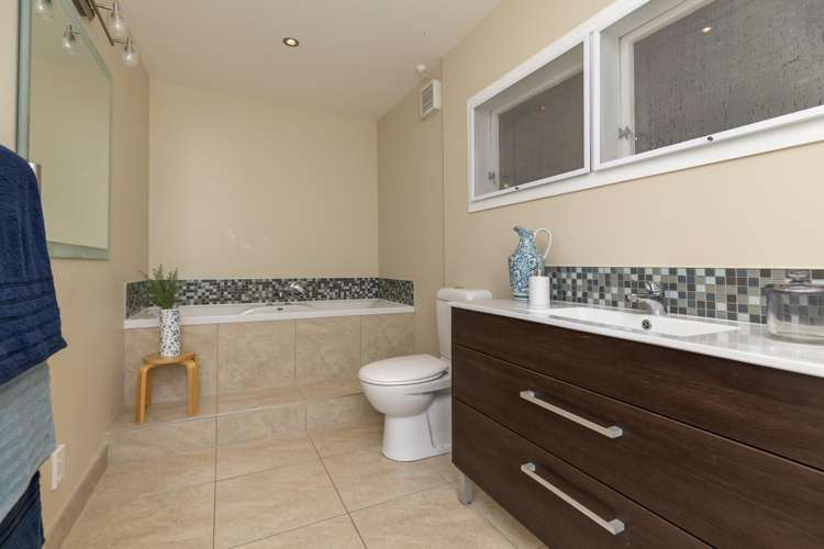 8a Fiesta Grove Raumati Beach_25