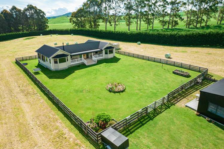 736 Tukairangi Road Kinloch_18