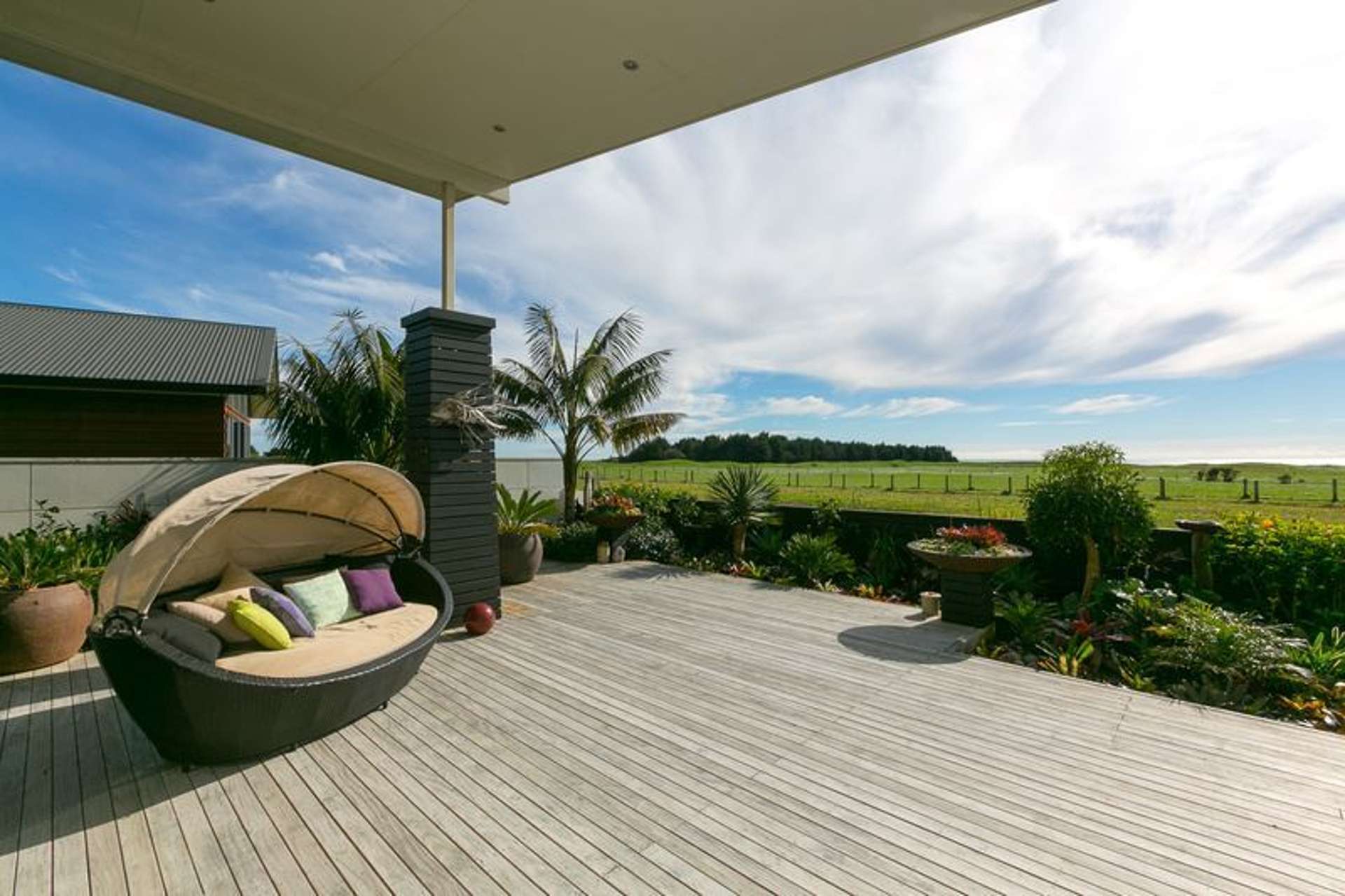 9c Dolphin Parade Bell Block_0