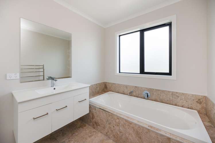 4 Corfu Crescent Fitzherbert_10