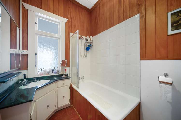 317 Massey Road Mangere East_9