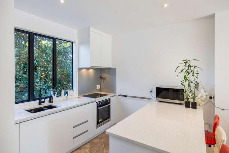 50/17 Lyon Avenue St Lukes_1