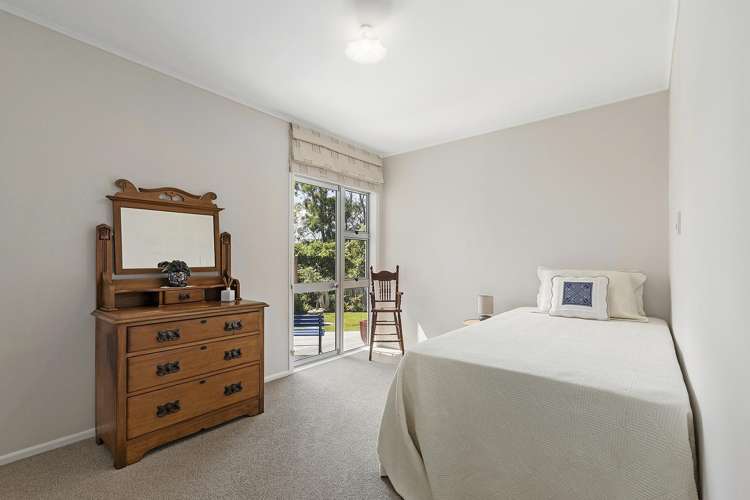 3 Tirowhanga Road Paremata_17