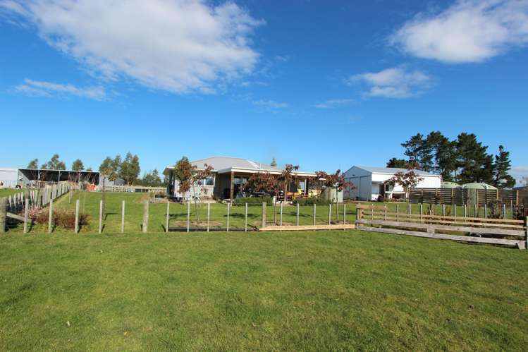 94 Farm Road Waipukurau_23