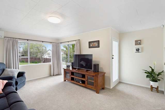 1 Glenbury Place Massey_4