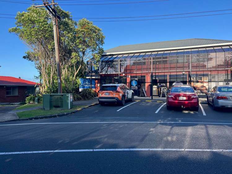 3 & 4/1 View Road Glenfield_10