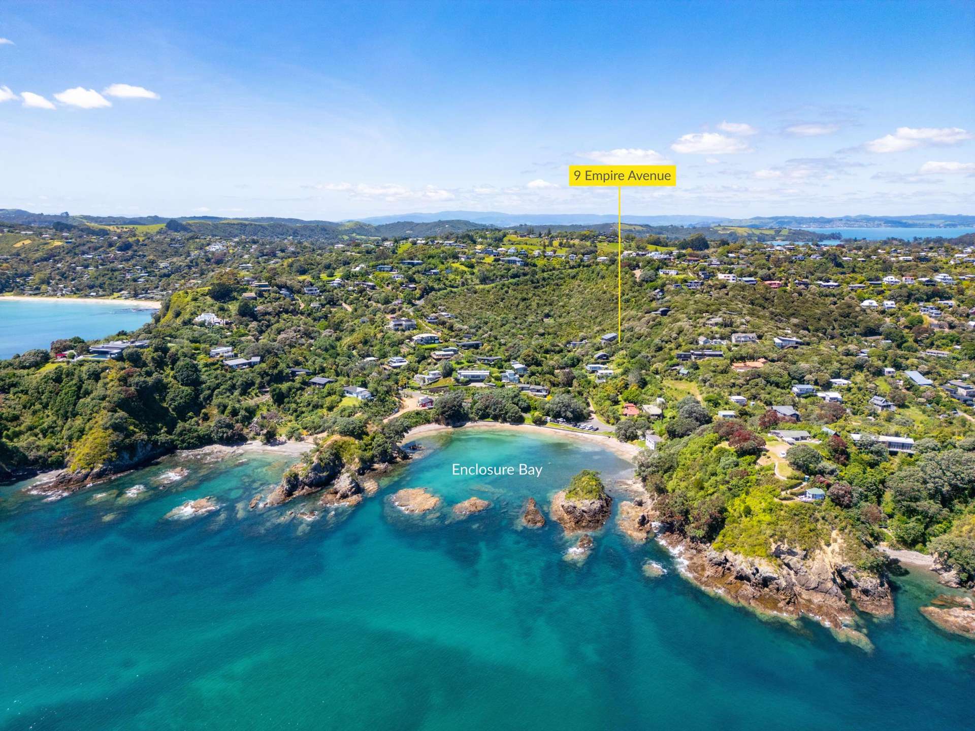 9 Empire Avenue Enclosure Bay_0