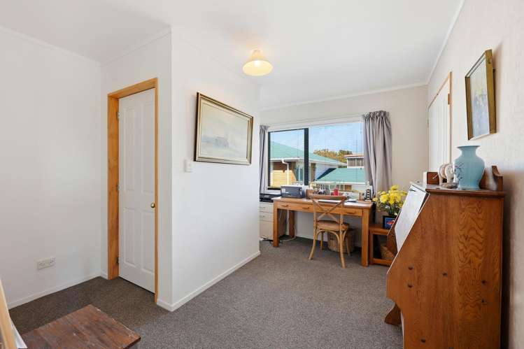 166 Torkar Road Clarks Beach_24