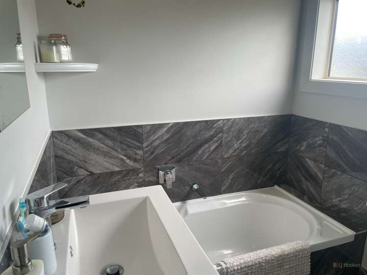 5 Belfield Street Waimataitai_12