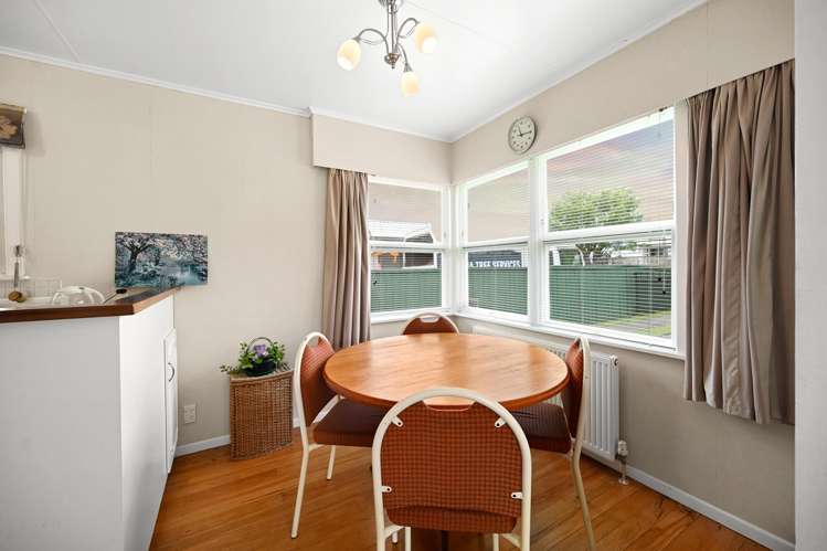 63 Resthill Crescent Glenview_4