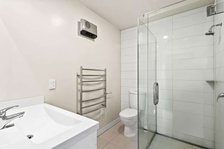 2/19 Cameron Street Sydenham_11