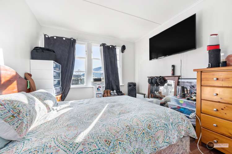 109 Waddington Drive Naenae_9