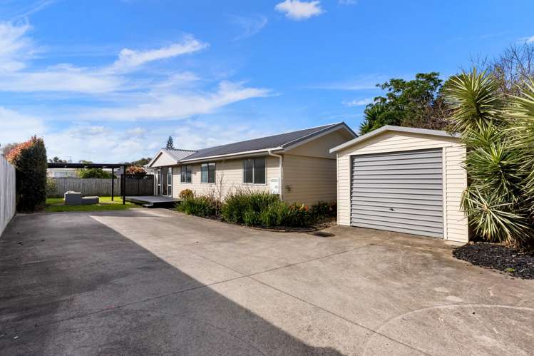 16 Curlew Bay Road_0