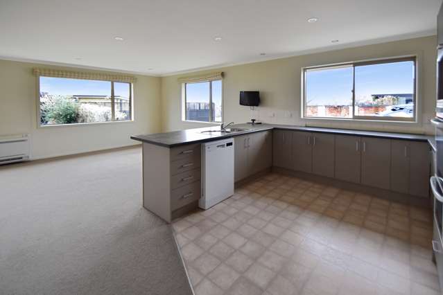 22 Lakeland Avenue Twizel_4