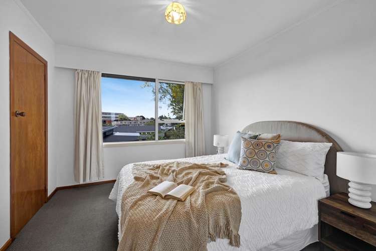 12a Julian Place Westown_15
