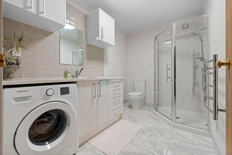 86 Manhattan Heights Glendene_20