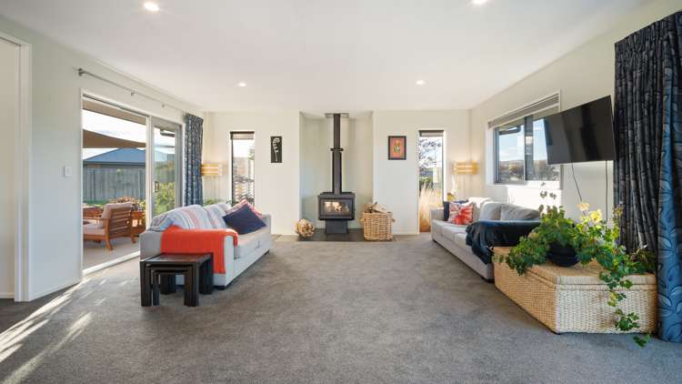 1 Fantail Avenue Amberley_8