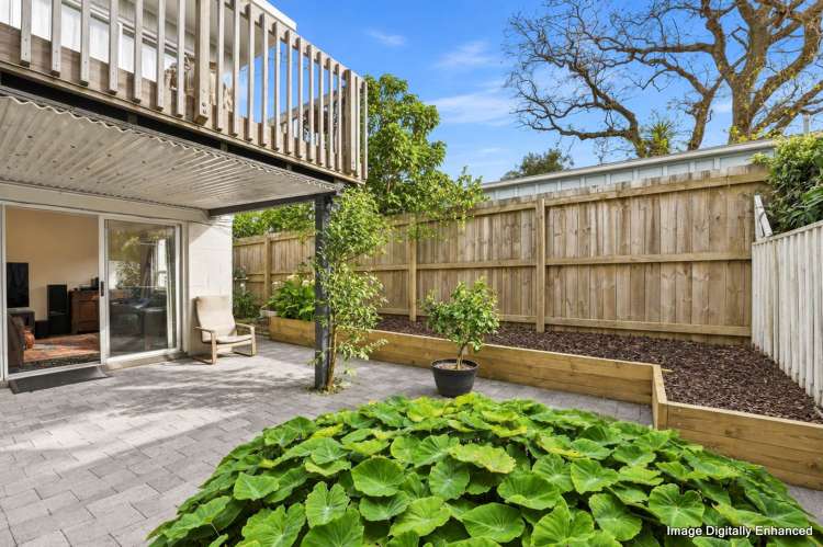 2/7 Owens Road Devonport_4