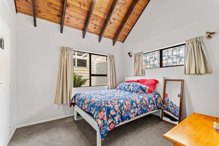 11 Moffat Road Red Beach_16