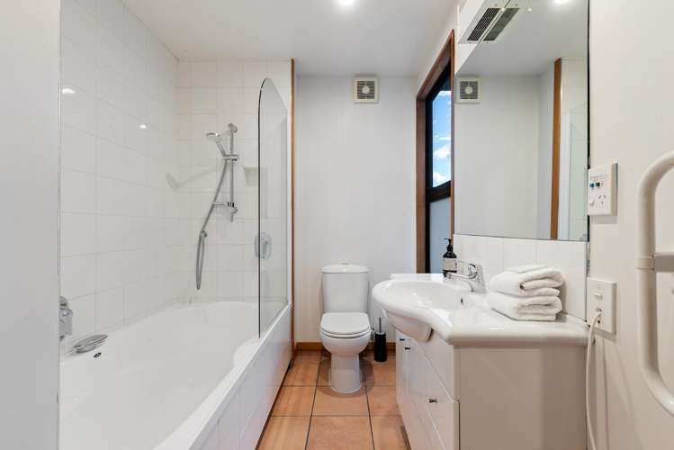 10 Turner Street Queenstown_15