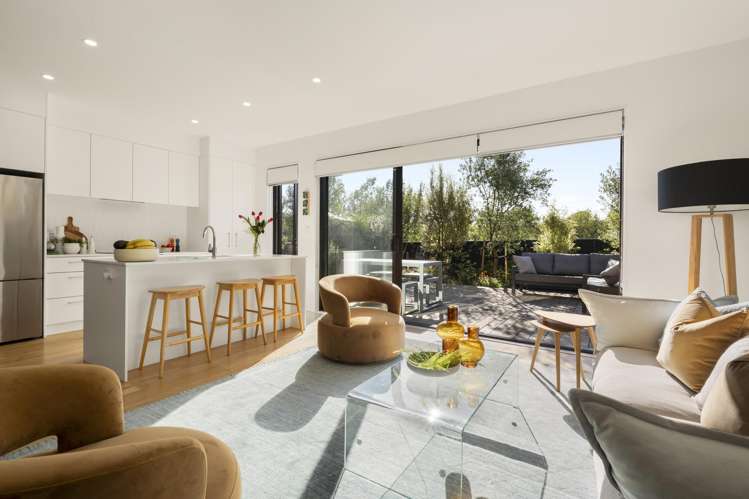 4 Whetiko Way Belmont_12