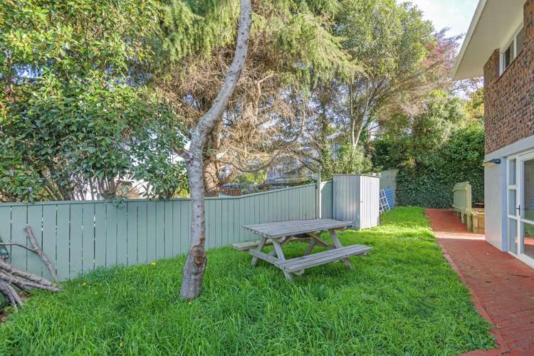 16 Dalzien Place Feilding_23