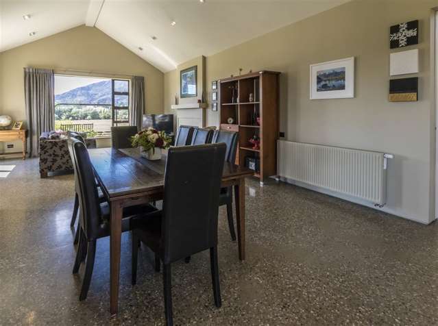 447 Riverbank Road Wanaka_4