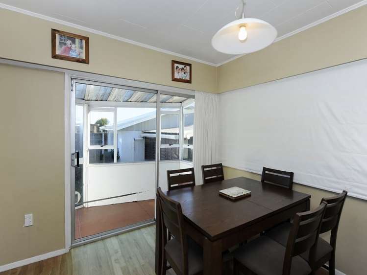 21 Fergusson Street Stoke_10