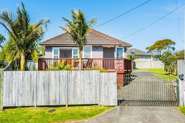 24 Chippendale Crescent Birkdale_1