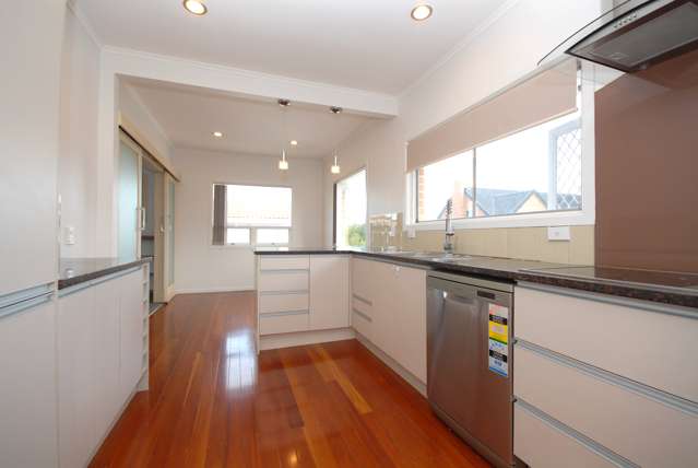 306a East Coast Road Forrest Hill_2