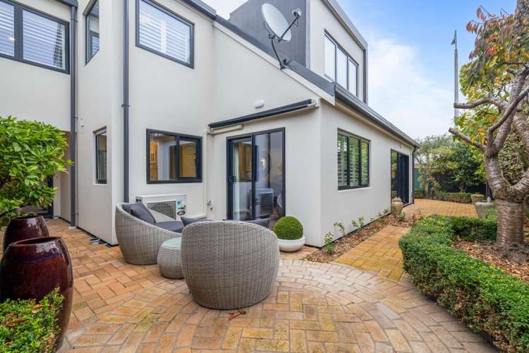 1/166 Rossall Street Merivale_17