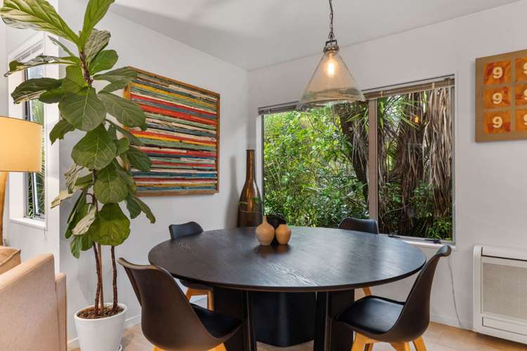 7 Dorothy Road Laingholm_9