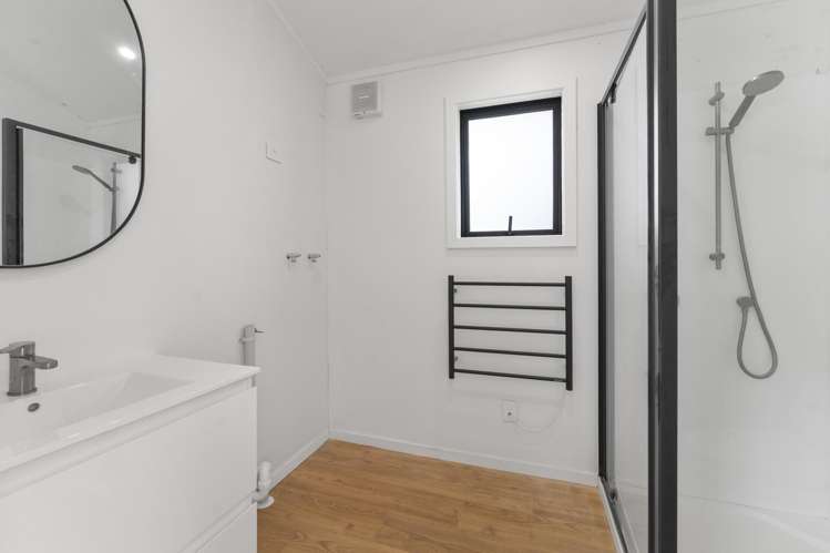 42 Norfolk Crescent Otaki Beach_6