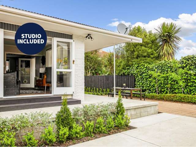 Modern and Sunny in great location!