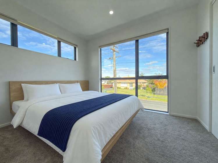 1/113 Flanshaw Road Te Atatu South_6