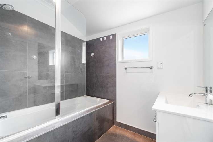 1/67a Metcalfe Road Ranui_7