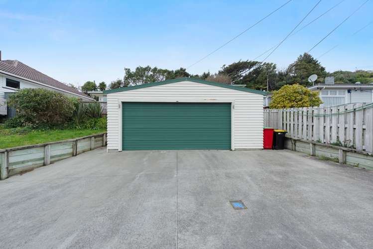 104 Helston Road Paparangi_22