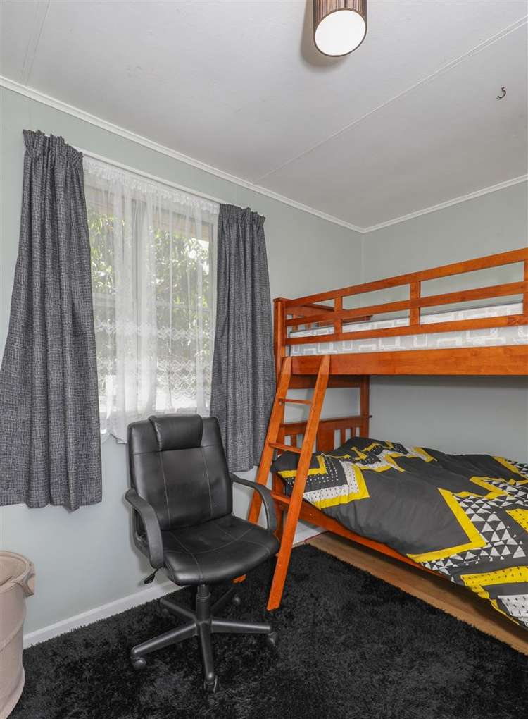 54 Renown Road Huntly_13