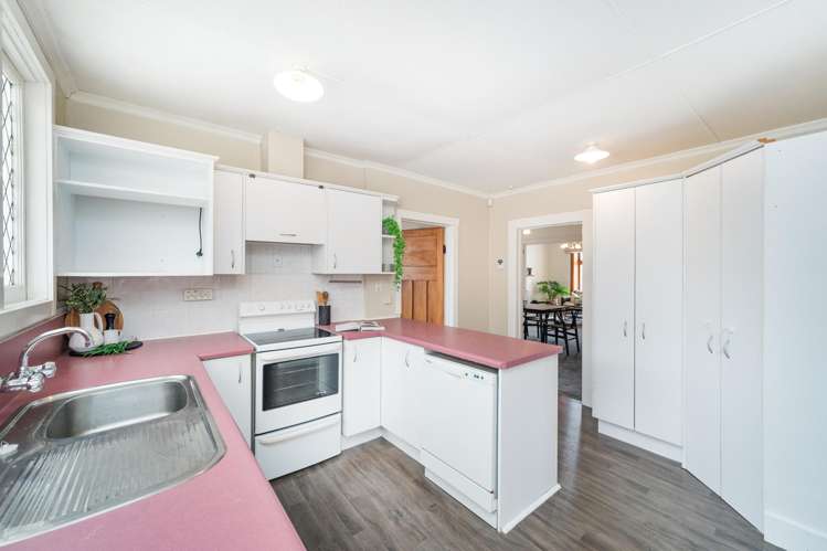 132 Ferguson Street West End_9