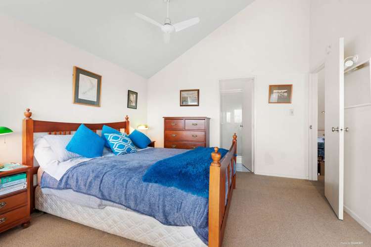 2/18 Richmond Avenue Northcote Point_14