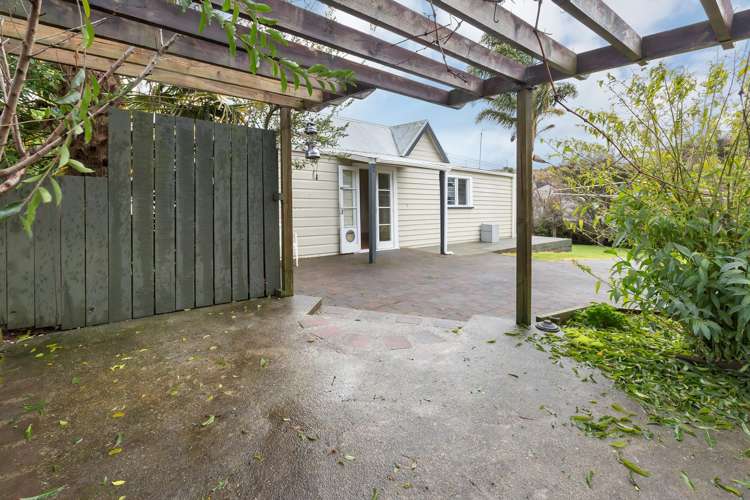 1 Buchanan Street Hikurangi_10