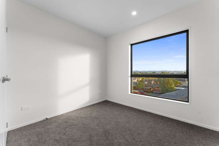 6/4 Toru Street Te Atatu Peninsula_7
