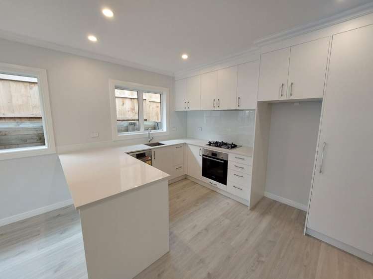 15A Helvetia Drive 1607 North Shore City Houses for Rent One Roof