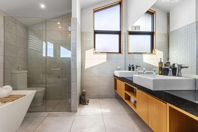 44 Panorama Road Clifton_17