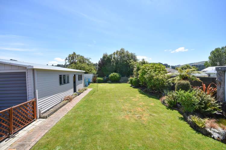 98 Main Road Fairfield_18