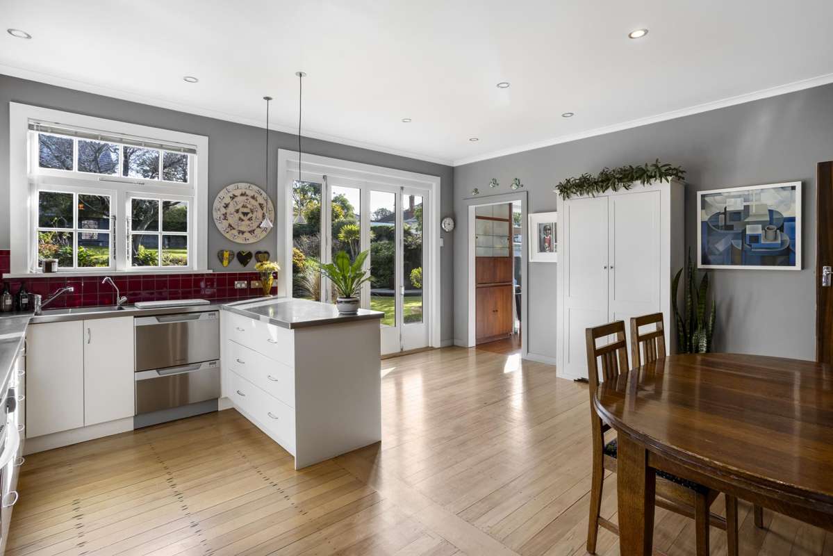 8 Neidpath Road_3